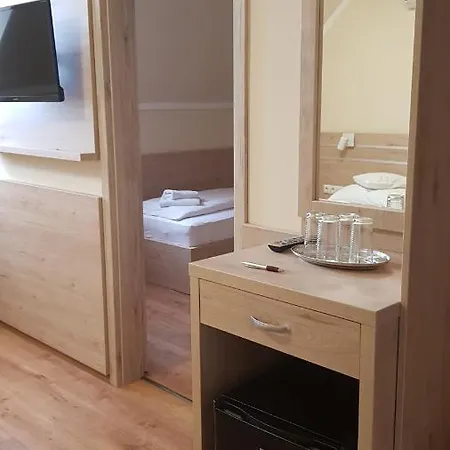 Hotel Rozsa Csarda Hegyeshalom