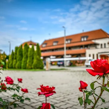 Hotel Rozsa Csarda Hegyeshalom